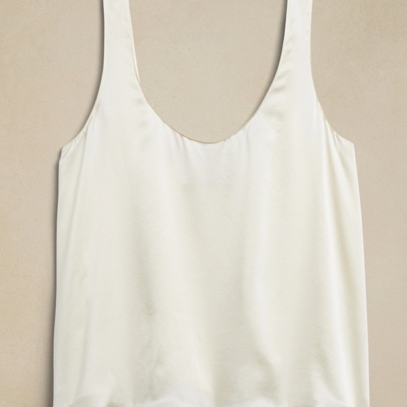 Banana Republic Sublime Silk Tank, Brand New with Tag - Picture 2 of 5